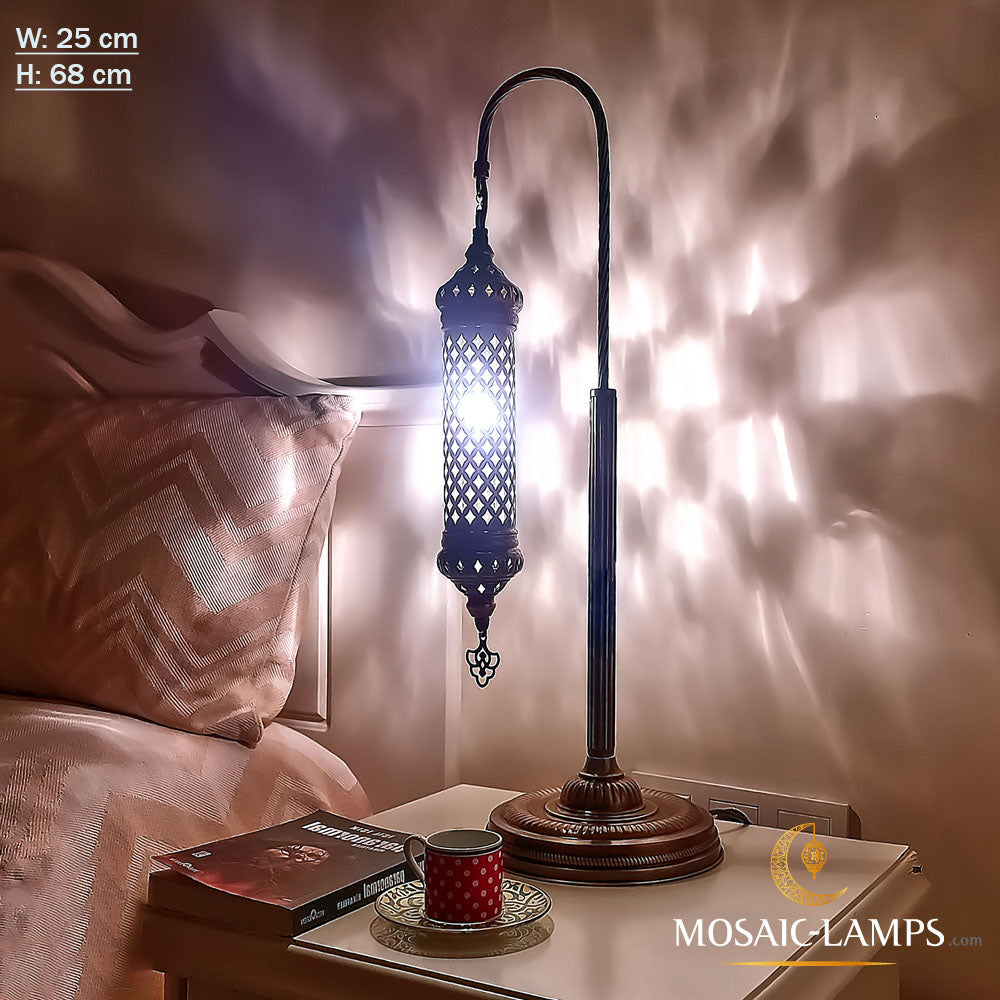 Marokkanische Steh-Ecklampe aus mundgeblasenem Glas, Laser-Stehlampe aus mundgeblasenem Glas aus Metall, Schlafzimmerbeleuchtung, Nachttischlampen im Wohnzimmer